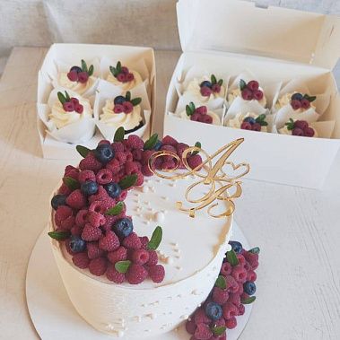 «Пиршество ягод» купить - воткинск.сладкоежкин.рф