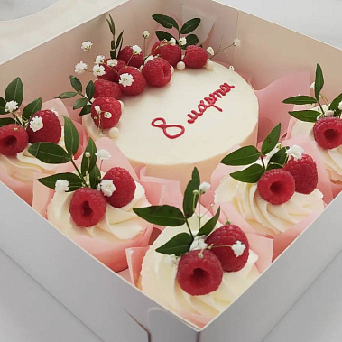 Ягодная нежность купить - воткинск.сладкоежкин.рф